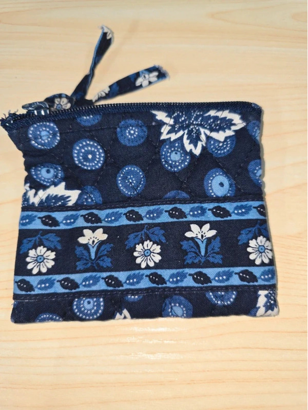 Vera Bradley Navy Blue Floral‎ Quilted Zip Coin Purse